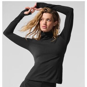 Alo Yoga Alosoft Refine Turtleneck
